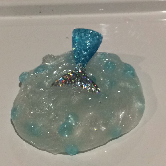 Metallic fishbowl mermaid - Picture 2 of 2